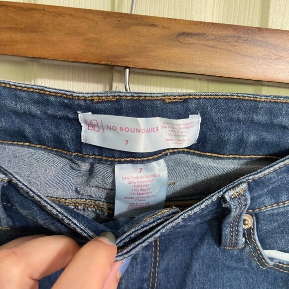 No Boundaries Womens Juniors Dark Stretch Red Plaid Side Stripe Skinny Jeans 7 - Picture 3 of 9